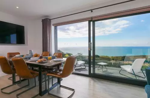 3 bedroom Sea Sands in Cornwall