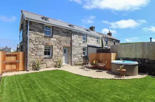 2 bedroom Victory View in Cornwall