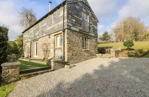 2 bedroom Woodfield Coach House in Cornwall
