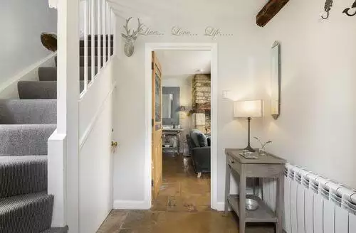 Corner Cottage