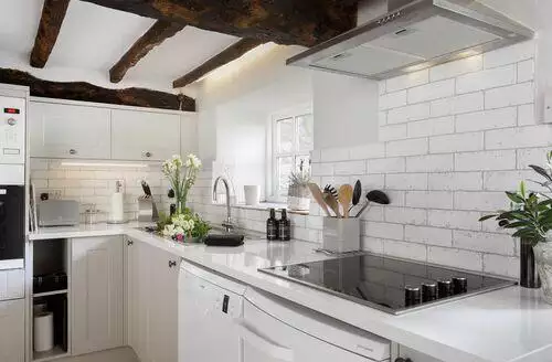 Corner Cottage