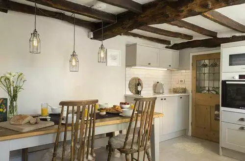 Corner Cottage