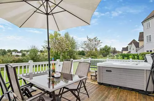 3 bedroom 3 Bed Cottage In Cirencester in Cotswolds