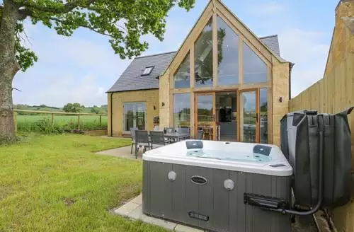 3 bedroom 4 Wellacres Cottage in Cotswolds