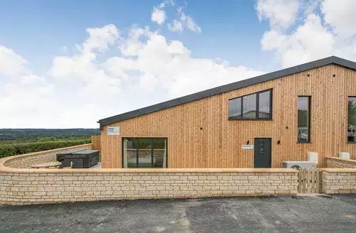 3 bedroom Bears Court Barn 1 in Cotswolds