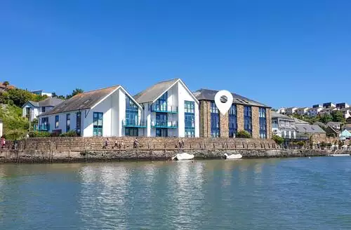 3 bedroom 4 Crabshell Quay in Devon