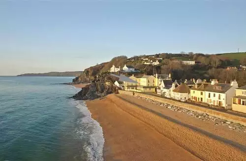 2 bedroom 7 @ The Beach in Devon