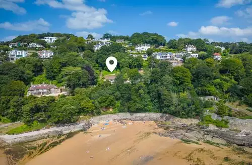 2 bedroom Morfan in Devon