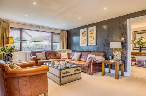 3 bedroom 3 Bed Cottage In Bideford beach and hot tub in Devon