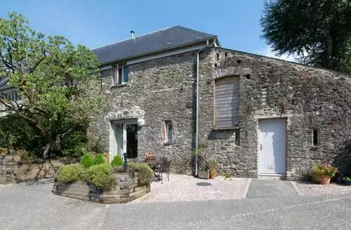 2 bedroom 2 Bed Cottage In Totnes in Devon