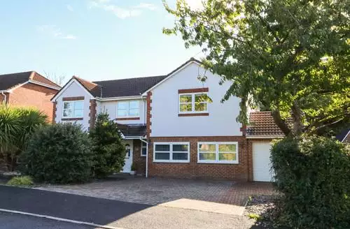5 bedroom 4 Woodland Park in Devon