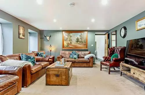6 bedroom 6 Bed Cottage In Holsworthy in Devon