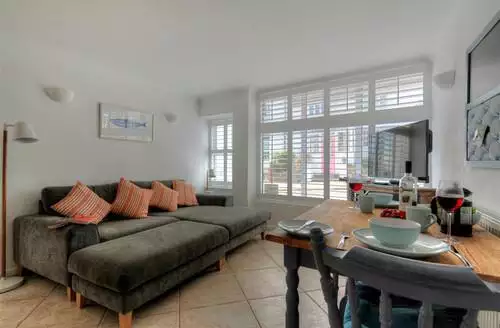 1 bedroom Waterloo Place in Dorset