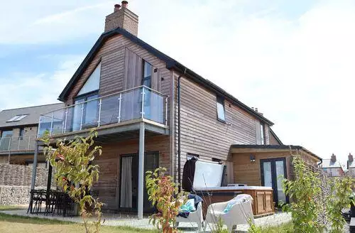 4 bedroom Acorn House  in Dorset