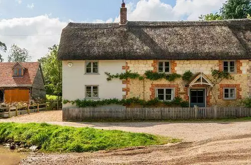 2 bedroom Lanes End Cottage in Dorset