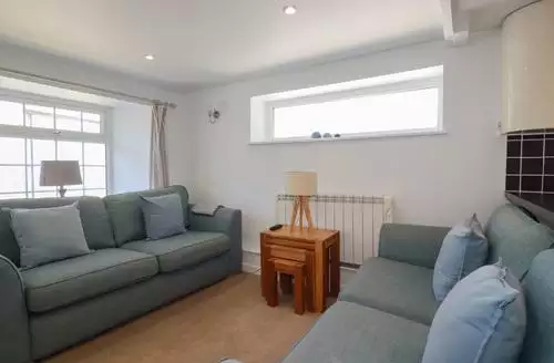 3 bedroom St Saviours  Flat 3 in Padstow