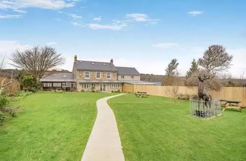 5 bedroom 5 Bed Cottage In Bridge in Porthleven