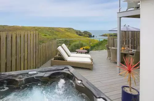 3 bedroom Daphne in Porthleven
