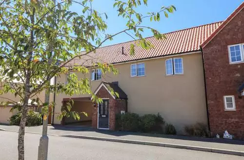 2 bedroom 1 Marsh Gardens in Somerset