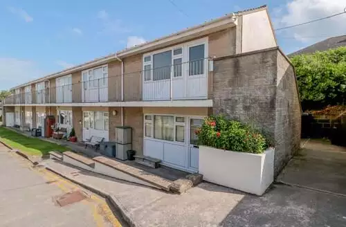2 bedroom Flat 24 in Somerset