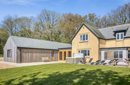 9 bedroom Woodhayne Farm in Somerset