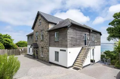 2 bedroom 8 Fernhill in St Ives