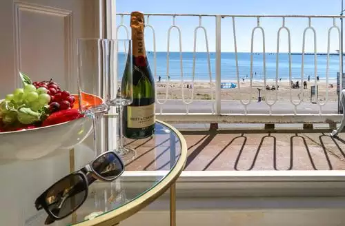 2 bedroom 123 On The Sea in Weymouth