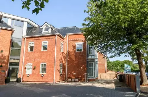 2 bedroom Flat 6 in Weymouth