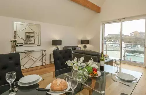 2 bedroom Harbourside Haven Penthouse 2 in Weymouth