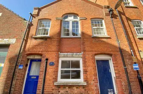 2 bedroom Old Malthouse Apartment in Weymouth