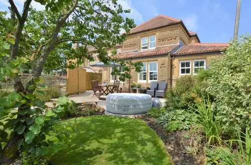 2 bedroom 2 Bed Cottage In Dorchester in Weymouth