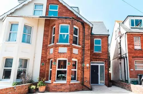 6 bedroom Anchor House in Weymouth