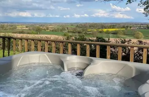 2 bedroom 2 Bed Cottage In Kington in Herefordshire