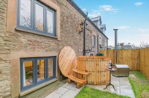 4 bedroom 4 Bed Cottage In Peterchurch in Herefordshire