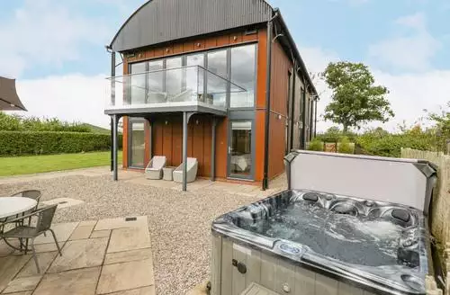 2 bedroom The Dutch Barn in Herefordshire
