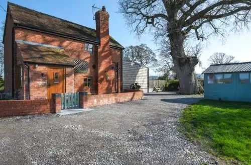 2 bedroom Waterloo Cottage in Herefordshire