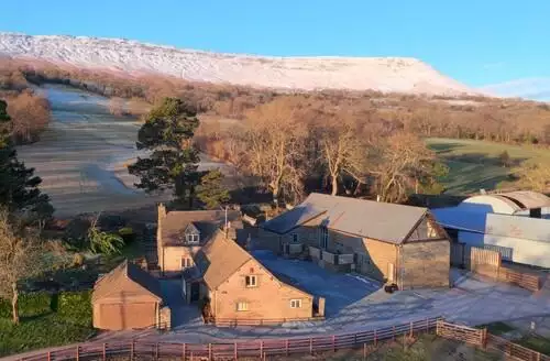 5 bedroom White Haywood Barn in Herefordshire