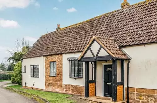 3 bedroom Evergreen Pet Vip in Shropshire
