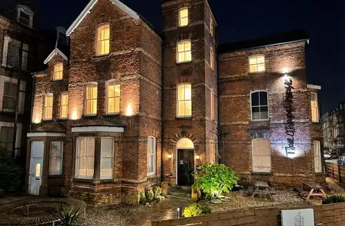 1 bedroom Craven Suite in Scarborough