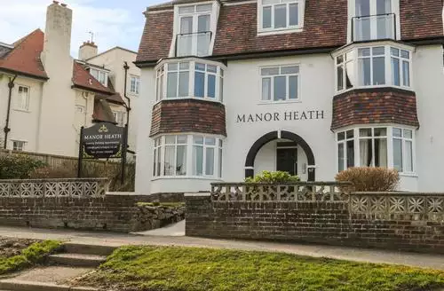 2 bedroom Manor Heath Apartment 4 in Scarborough