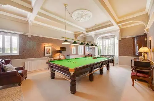 4 Bed Cottage In Scarborough