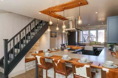 4 bedroom Beacon House in Whitby