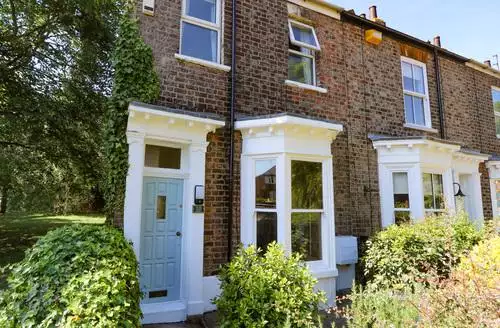 3 bedroom Baggergate House in York