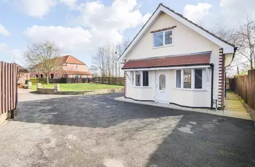 2 bedroom Cottage 4   Ukc3181 in York