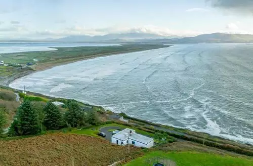 3 bedroom 3 Bed Cottage In Inch in County Kerry