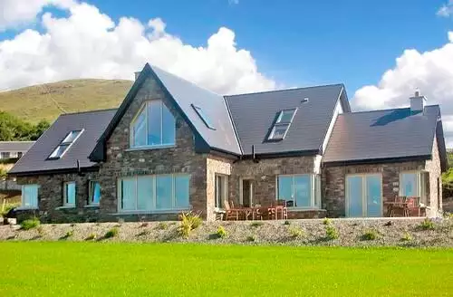 4 bedroom 4 Bed Cottage In Camp in County Kerry