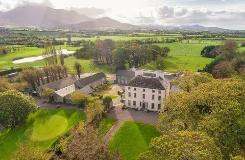 6 bedroom Beaufort Manor in County Kerry