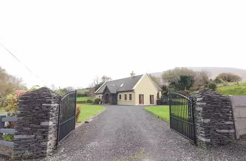 4 bedroom Rocklands House in County Kerry