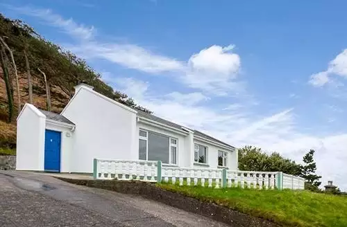 3 bedroom Rossbeigh Beach Cottage No 6 in County Kerry