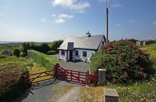 2 Bed Cottage In Carna in Galway